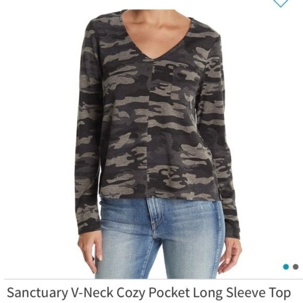 Sanctuary Women's V-Neck Cozy Pocket Sleeve Top in Distressed Camo Size XS